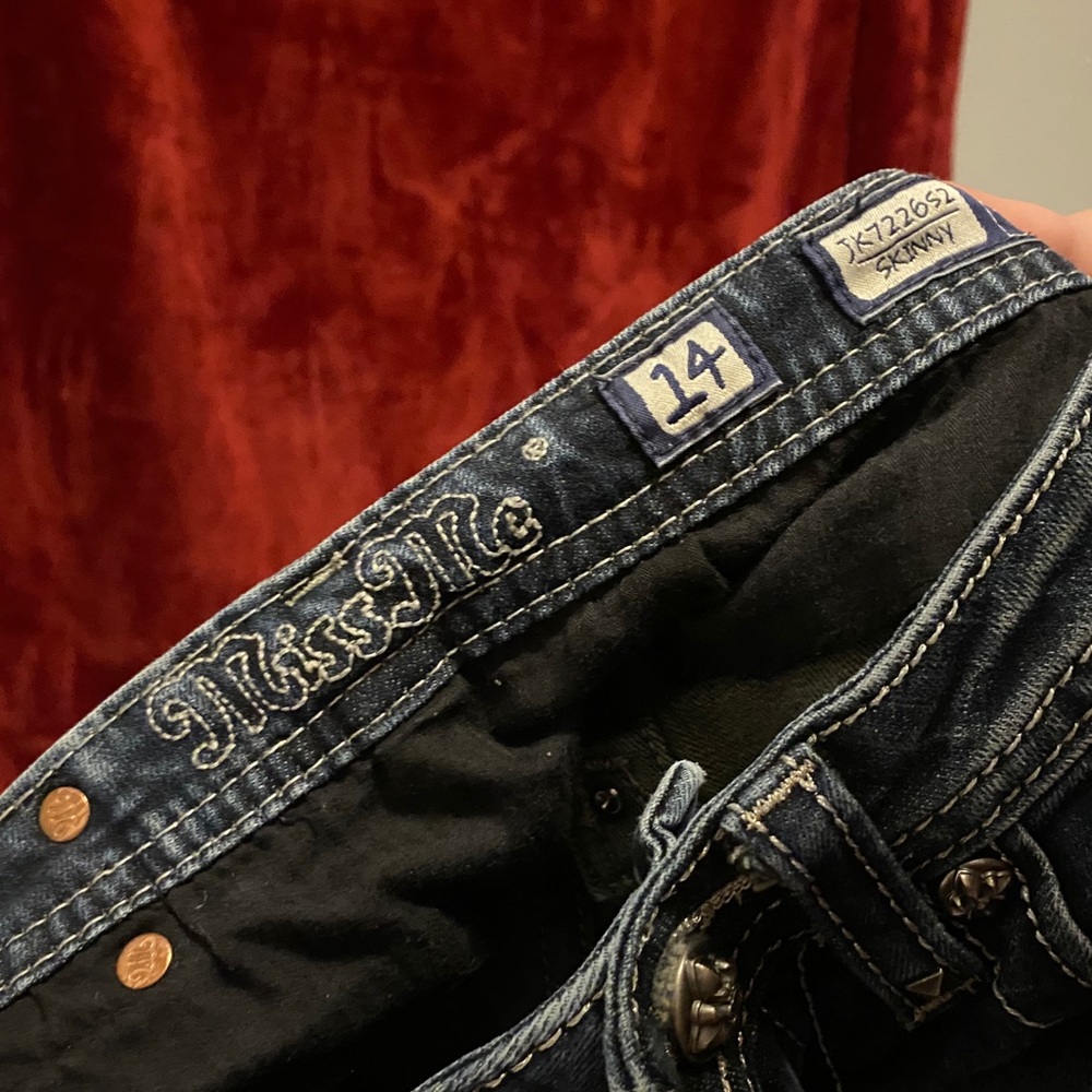 Jeans - Picture 3 of 3